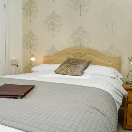 Guest house West View