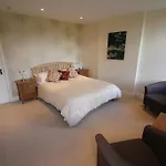 بيت ضيافة West View 4*