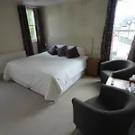 بيت ضيافة West View 4*